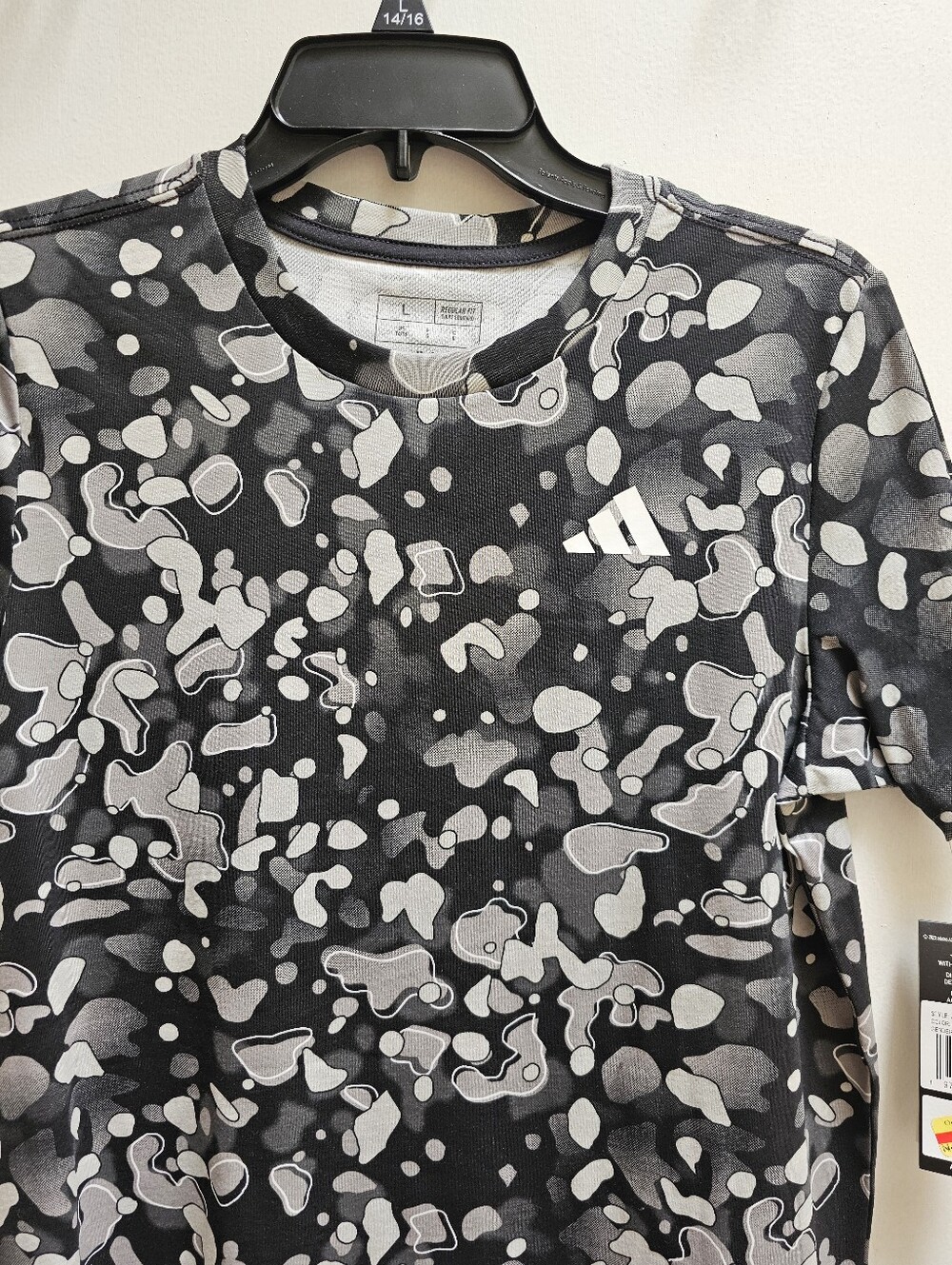 adidas Boys PBlack & White Camo Short Sleeve Tee Medium